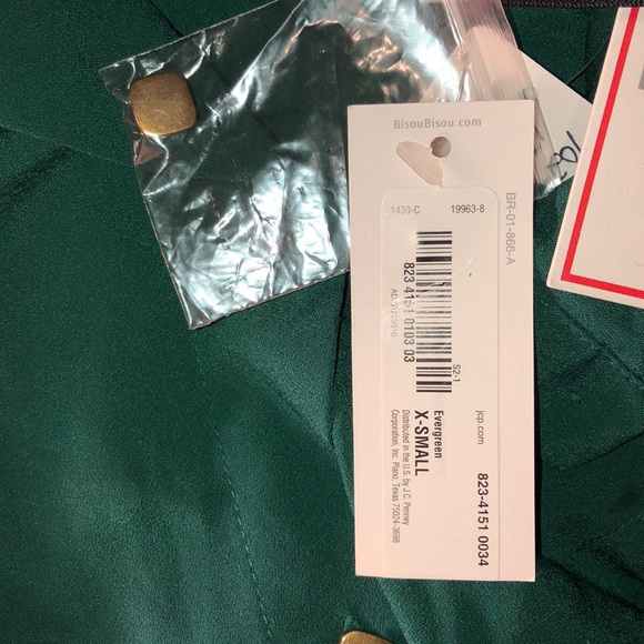 Bisou Bisou Michele Bohbot Green Top. NWT. XS - Picture 8 of 10